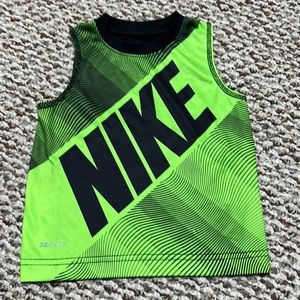 ‎Nike